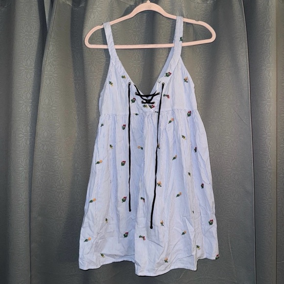 ZARA embroidered dress - Picture 2 of 4